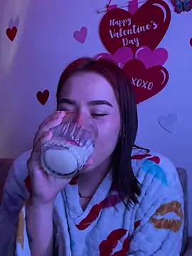 Snapshot of Im_Valen_Cute chatting on 02.10.25 Im Valen Cute online show from 02.10.25