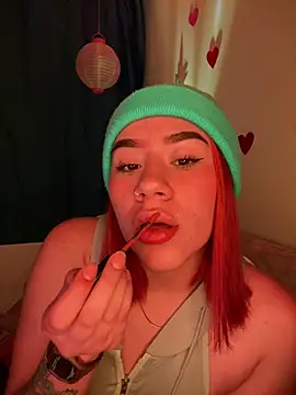 Snapshot of Im_Valen_Cute chatting on 02.12.25 Im Valen Cute online show from 02.12.25