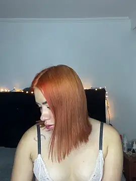 Snapshot of Im_Valen_Cute chatting on 02.22.25 Im Valen Cute online show from 02.22.25