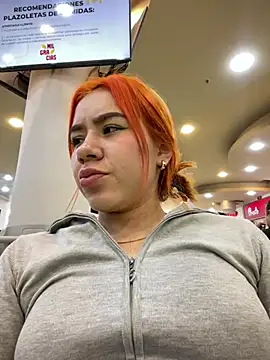 Snapshot of Im_Valen_Cute chatting on 02.24.25 Im Valen Cute online show from 02.24.25