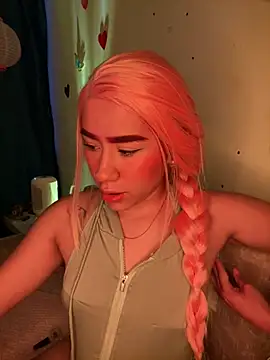 Snapshot of Im_Valen_Cute chatting on 03.03.25 Im Valen Cute online show from 03.03.25