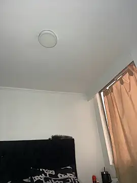 Snapshot of Im_Valen_Cute chatting on 03.10.25 Im Valen Cute online show from 03.10.25