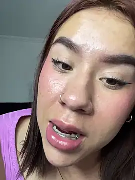 Snapshot of Im_Valen_Cute chatting on 03.14.25 Im Valen Cute online show from 03.14.25