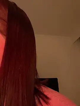 Snapshot of Im_Valen_Cute chatting on 03.19.25 Im Valen Cute online show from 03.19.25