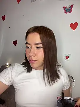 Snapshot of Im_Valen_Cute chatting on 03.20.25 Im Valen Cute online show from 03.20.25