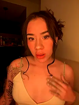 Snapshot of Im_Valen_Cute chatting on 09.17.25 Im Valen Cute online show from 09.17.25