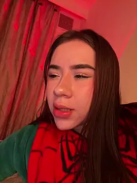 Snapshot of Im_Valen_Cute chatting on 11.06.25 Im Valen Cute online show from 11.06.25