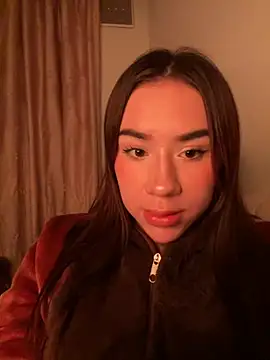 Snapshot of Im_Valen_Cute chatting on 11.08.25 Im Valen Cute online show from 11.08.25