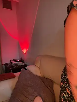 Snapshot of Im_Valen_Cute chatting on 11.12.25 Im Valen Cute online show from 11.12.25