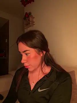 Im Valen Cute online show from 04.30.26