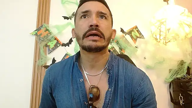 Reiko 85  online show from 10.21.25