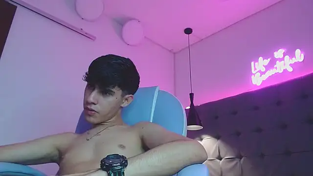 Dyla n18 online show from 02.05.25