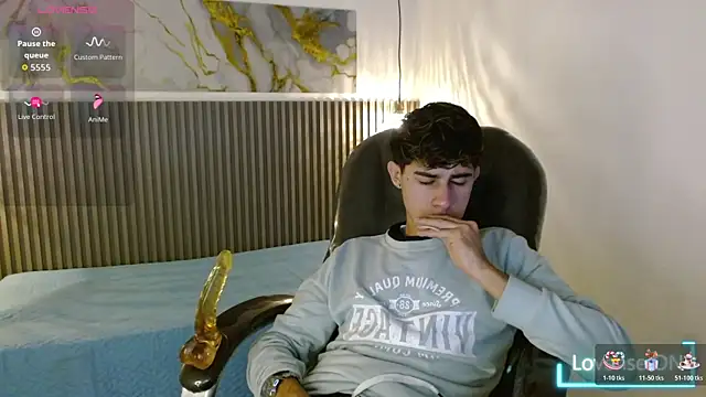 Dyla n18 online show from 11.13.25