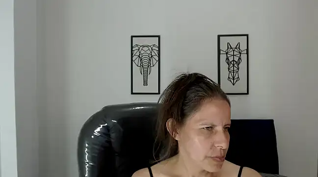 Milf karlye online show from 12.15.24