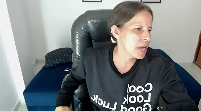 Milf karlye online show from 12.17.24