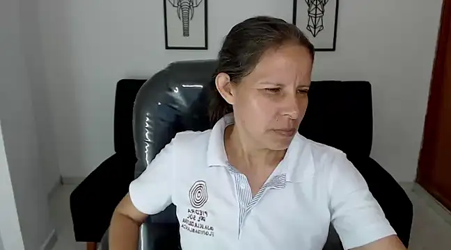 Milf karlye online show from 12.20.24