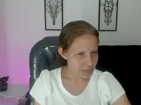 Milf karlye online show from 02.18.25