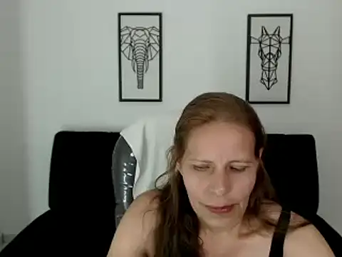 Milf karlye online show from 02.21.25