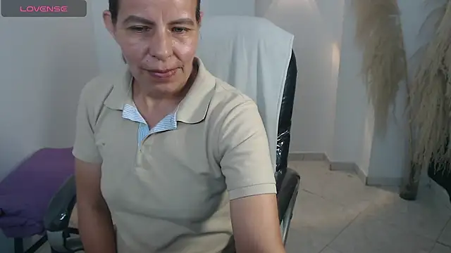 Milf karlye online show from 12.01.25