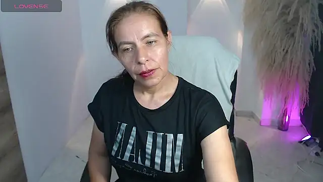 Milf karlye online show from 01.09.26