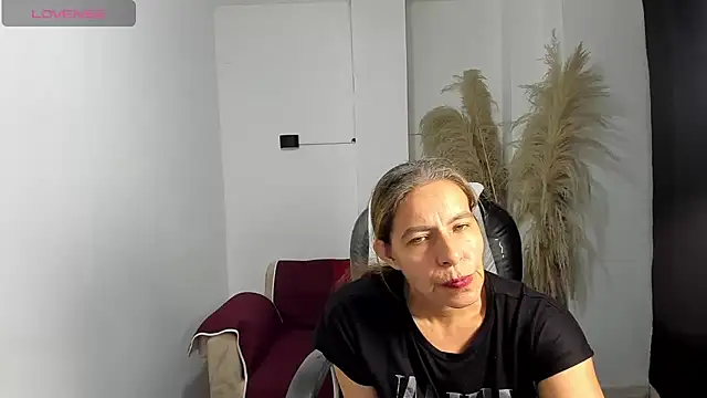 Milf karlye online show from 06.17.26