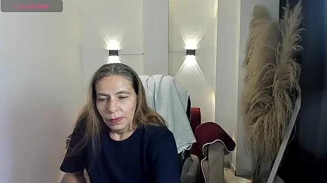 Milf karlye online show from 06.19.26