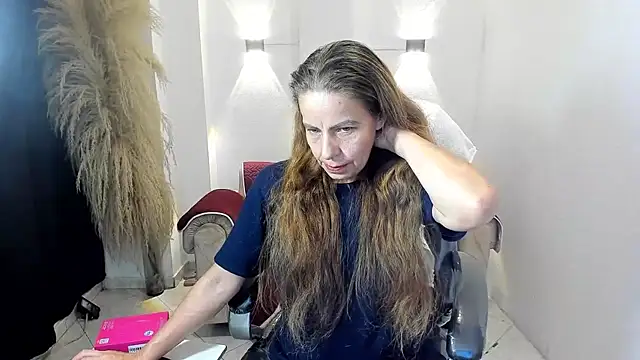 Milf karlye online show from 08.03.26