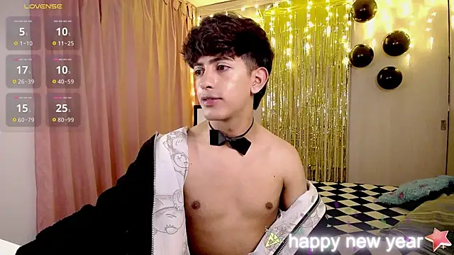 Snapshot of teobowny_ chatting on 01.01.25 teobowny online show from 01.01.25