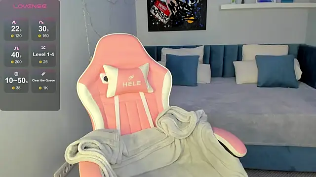 Jennifer Wadee online show from 02.02.25