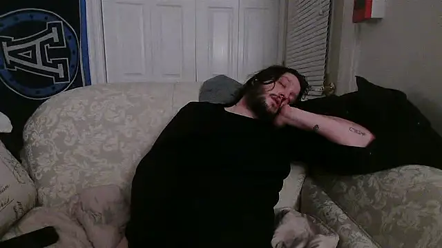 Snapshot of Marksoyer chatting on 12.30.24 Marksoyer online show from 12.30.24