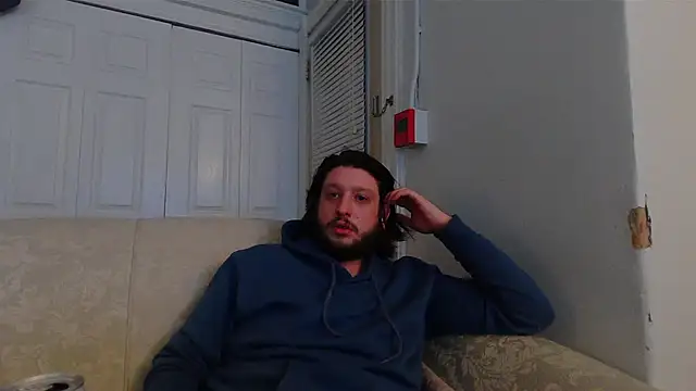 Snapshot of Marksoyer chatting on 01.03.25 Marksoyer online show from 01.03.25