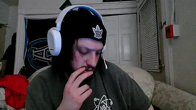 Snapshot of Marksoyer chatting on 02.22.25 Marksoyer online show from 02.22.25