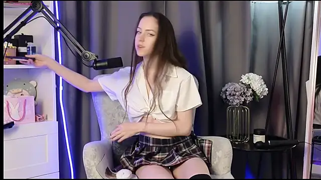 Anal Girl  online show from 04.29.26