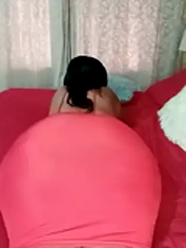 Snapshot of Luciouslips00 chatting on 10.15.25 Luciouslips00 online show from 10.15.25