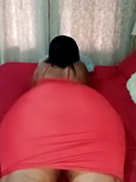 Snapshot of Luciouslips00 chatting on 10.16.25 Luciouslips00 online show from 10.16.25