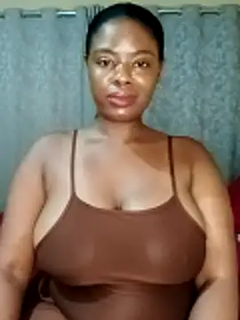 Snapshot of Luciouslips00 chatting on 11.09.25 Luciouslips00 online show from 11.09.25