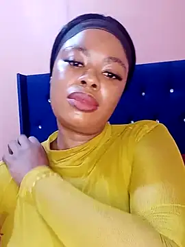 Snapshot of Luciouslips00 chatting on 02.07.26 Luciouslips00 online show from 02.07.26