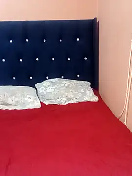 Snapshot of Luciouslips00 chatting on 03.07.26 Luciouslips00 online show from 03.07.26