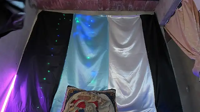 DeisyHarper online show from 03.20.25