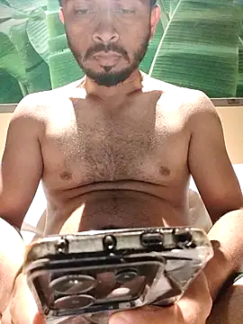 Snapshot of Punekarmanoj97 chatting on 11.24.25 Punekarmanoj97 online show from 11.24.25