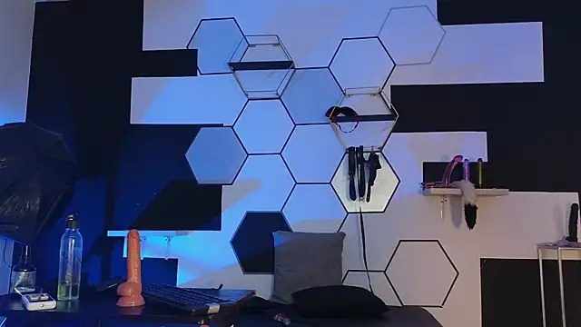 haileycat online show from 01.26.25