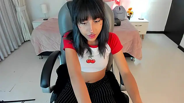 Kitty Pam online show from 02.13.25