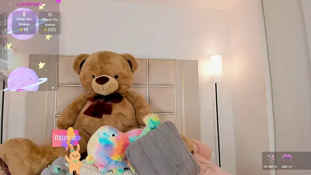 Snapshot of saraamiller_ chatting on 03.05.25 saraamiller online show from 03.05.25