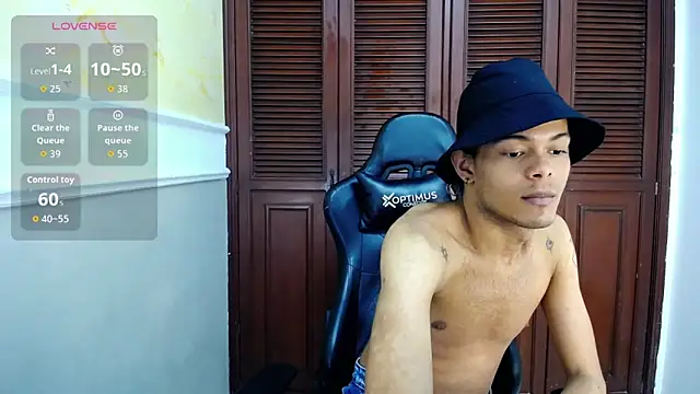 Snapshot of rose_Skinny_ chatting on 09.19.25 rose Skinny  online show from 09.19.25