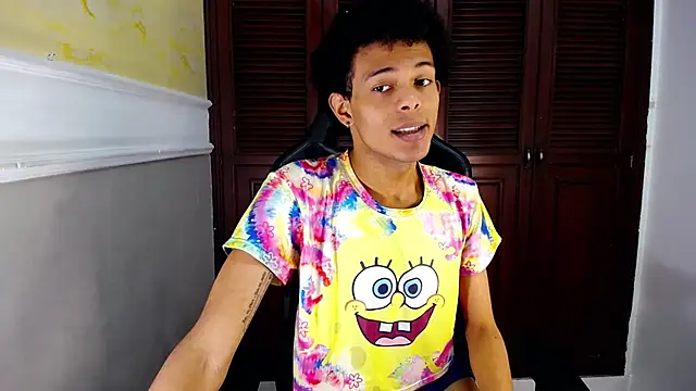 Snapshot of rose_Skinny_ chatting on 09.22.25 rose Skinny  online show from 09.22.25