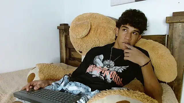 Snapshot of hares_mds chatting on 01.10.25 hares mds online show from 01.10.25