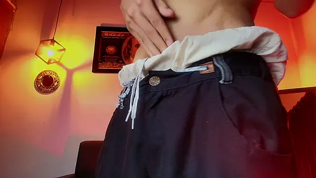 Snapshot of hares_mds chatting on 12.15.25 hares mds online show from 12.15.25