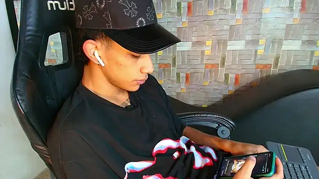 Snapshot of hares_mds chatting on 01.11.26 hares mds online show from 01.11.26