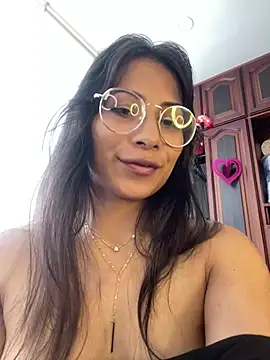 Jade Zephyra online show from 02.28.26