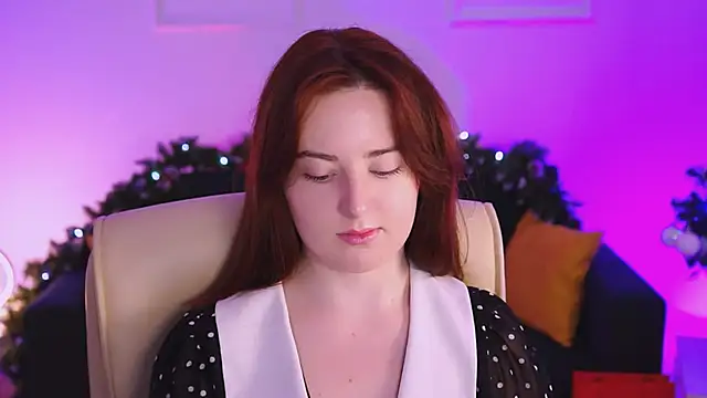 Snapshot of AnnTerry_ chatting on 01.18.25 AnnTerry online show from 01.18.25